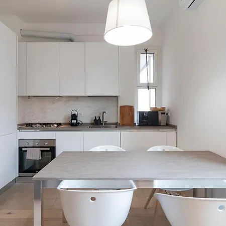 New Apartment Close To Navigli - Iulm - Ponti 公寓